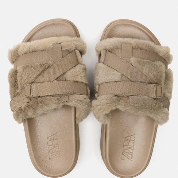 Zara FAUX FUR FLATFORM SANDALS - Picture 5 of 5